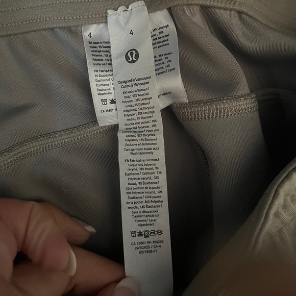 Lululemon Women’s Softstreme High-Rise Pant *Short - Riverstone - Size 4 - Picture 10 of 11